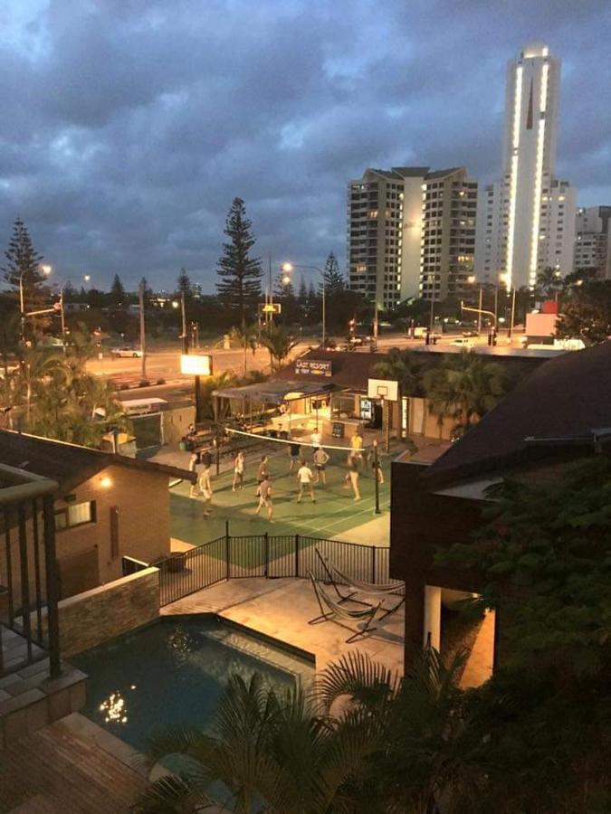 Maxmee Backpackers Resort Gold Coast Kültér fotó